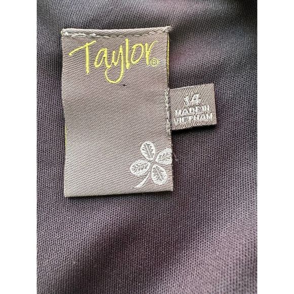 Taylor Black Crepe Scoop Neck Flare Hem Jumpsuit 5240M Size 14‎ - Picture 5 of 10